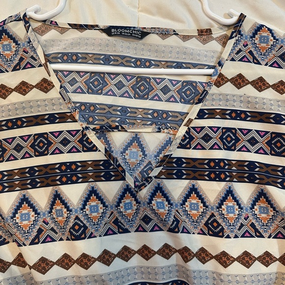 Geometric Patterned Dress - Picture 6 of 6